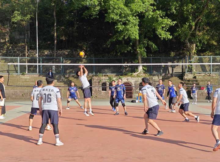 学校第九届教职工排球赛